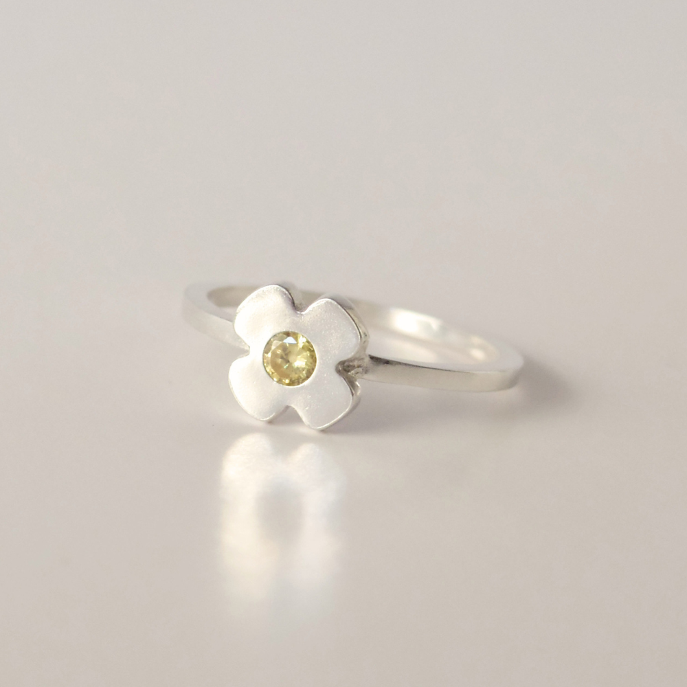 Anillo Trébol